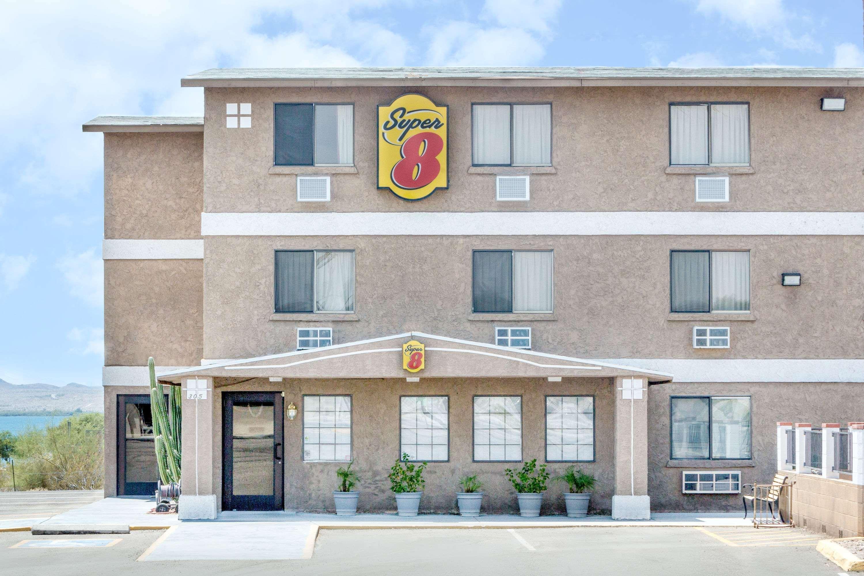 Super 8 By Wyndham Lake Havasu City Exterior foto